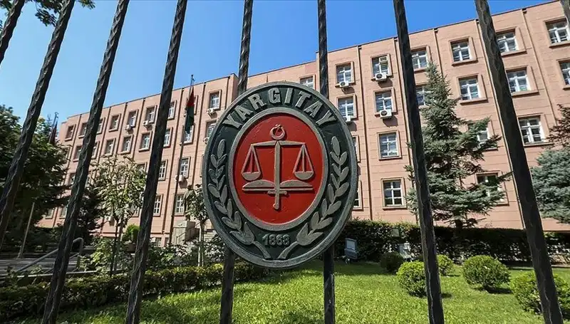 Yargıtay'dan Çarpıcı Karar: Tazminatsız İşten Çıkarmayı Haklı Fesih Olarak Değerlendirdi