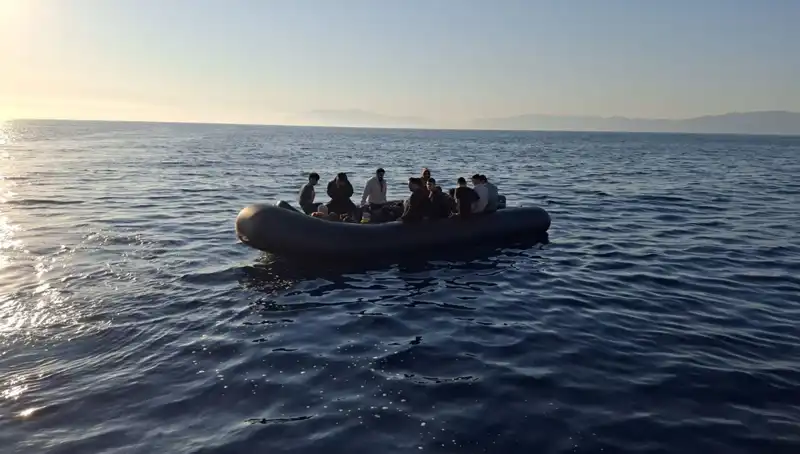 Ayvacık'ta 39 Düzensiz Göçmen Kurtarıldı: Kurtarma Operasyonu Detayları