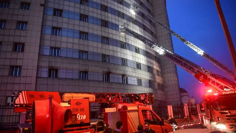 Yüksek Katlı Binalarda Yaşayanlar İçin Hayati Uyarılar: İtfaiyecilerden Tehlike İhlali Açıklaması