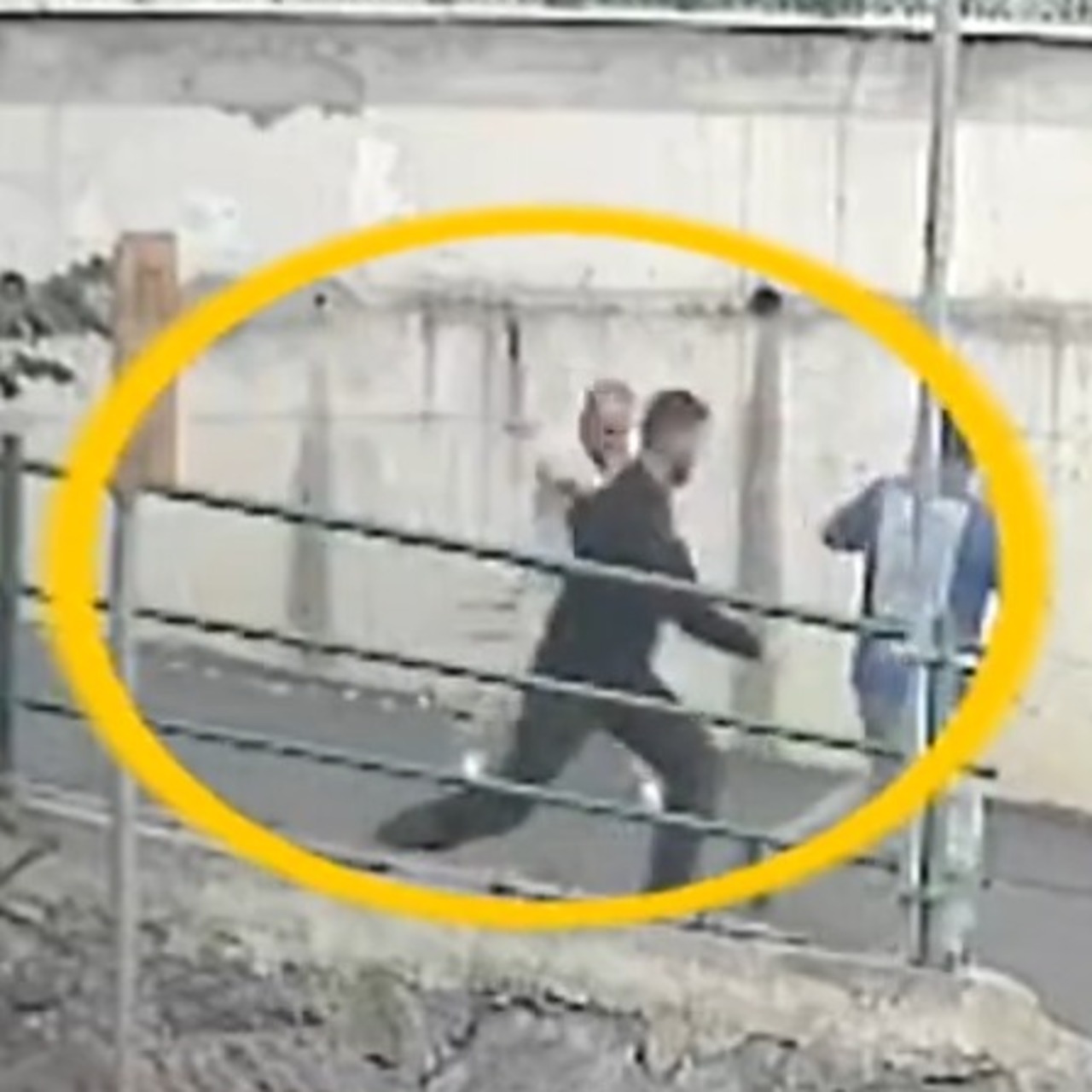 Silah Tutukluk Yaptı: Bir Birey Ölümden Döndü