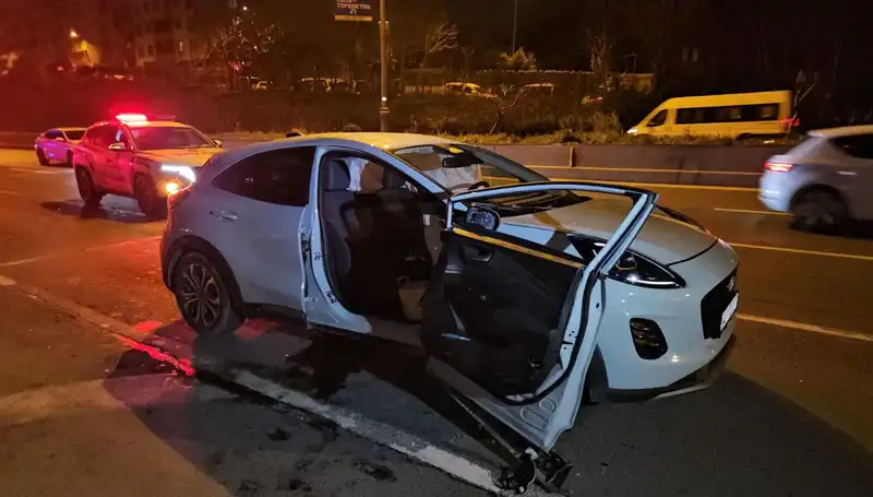 Bayrampaşa'da Zincirleme Kaza: Korkunç Kazada İki Can Gitti, Dört Yara Aldı