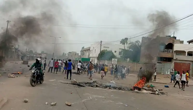 Togo'da Siyasi Çalkantılar: Nehirlerde 7 Ceset Bulundu, Protestolar Patlak Verdi