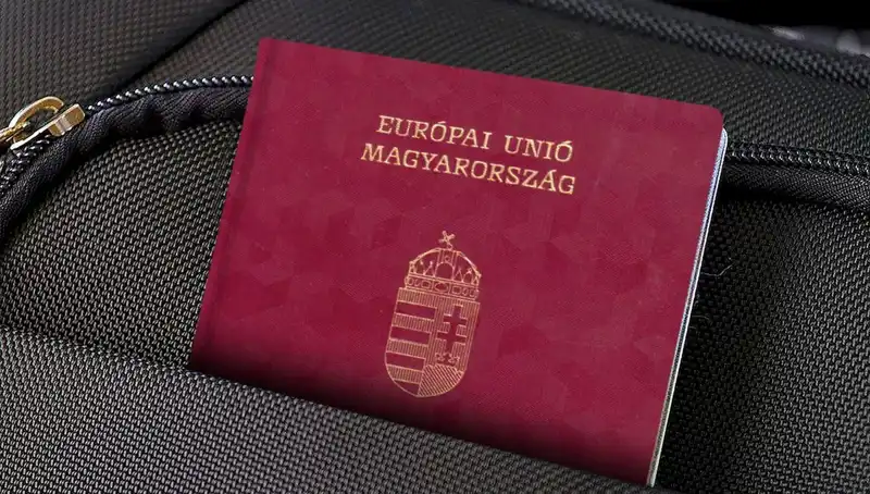 Macaristan'da Çifte Vatandaşlık Tasarısı: Vatandaşlıkları Elinden Alınacak mı?