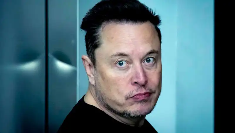 Elon Musk'ın En Büyük Korkusu: Teknoloji ve İnsanlık Arasındaki Denge Tehlikede mi?