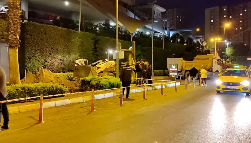 Girişte Doğalgaz Paniği: AVM'de Yaşanan Olay Herkesi Korkuttu