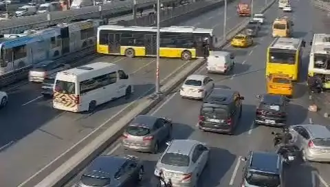 İETT Otobüsü Kazası İstanbul Trafiğini Felç Etti: Olayın Ayrıntıları