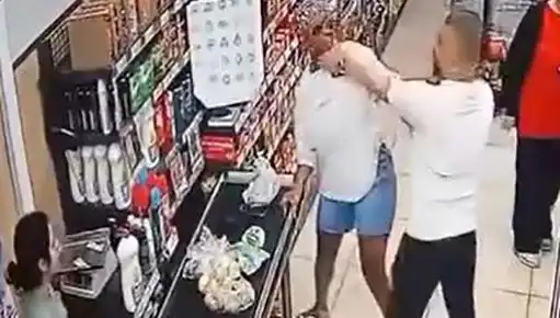 Alışverişte Şok: Çocuk Önünde Kadına Saldıran Adam Tehditler Savurdu
