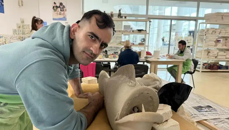 İşitme Engelli Rıfat Can, Hayallerini Gerçekleştirerek Herkese İlham Veriyor