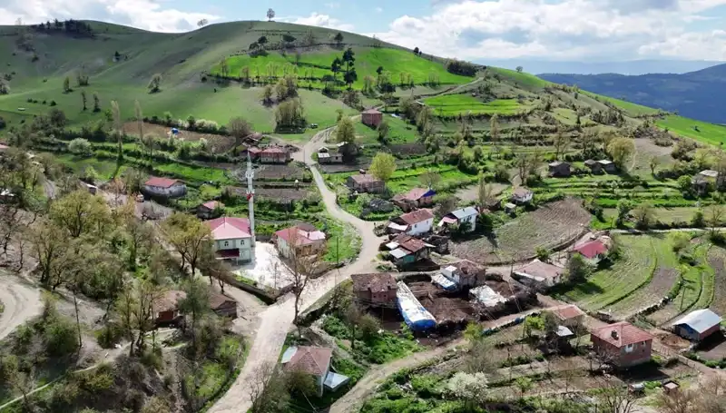Sağır ve Dilsiz Mahalle: Yeni Doğan Çocukların Engelli Gelmesi Neden Tartışılıyor?
