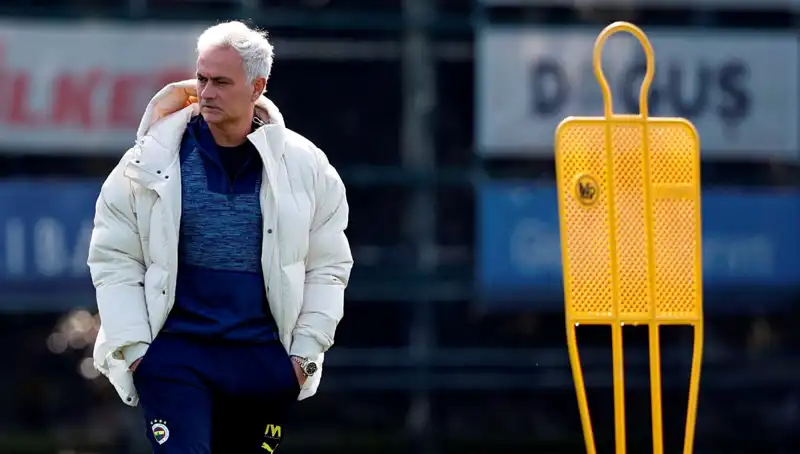 Mourinho'nun Bir Numarası: Futbolun Dahi Stratejisi ve Gelecek Planları