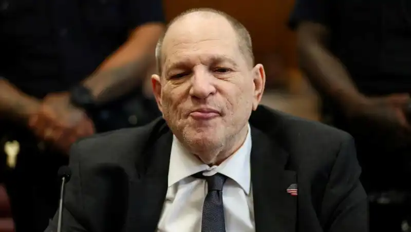 Cezaevindeki Hollywood Yapımcısı Harvey Weinstein Yeniden Suçlu Bulundu: İşte Detaylar!