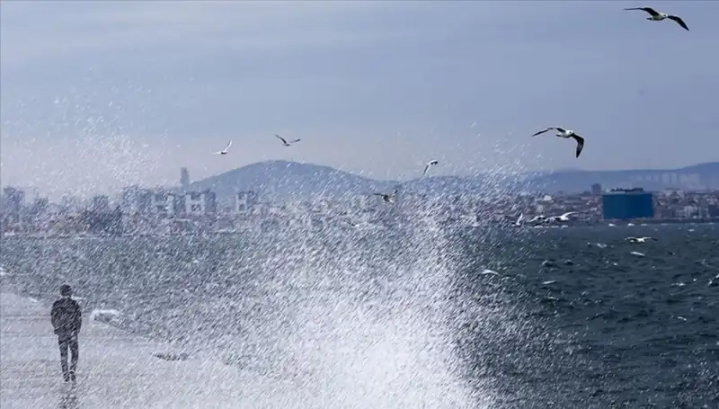 Marmara ve Ege Denizi'nde Kuvvetli Rüzgar Uyarısı: Tedbir Alınmalı!