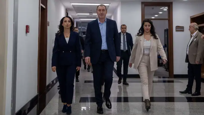 DEM Parti Heyeti, Üç Siyasi Parti ile Yüz Yüze Görüşecek