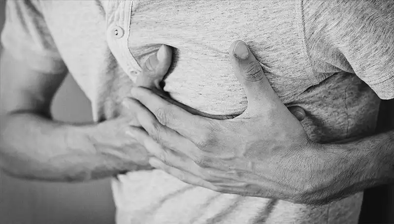 Covid-19 Aşıları ve Kalp Krizi Arasındaki Gizemli Bağlantı: Yeni Araştırma Çarpıcı Sonuçlar Sunuyor