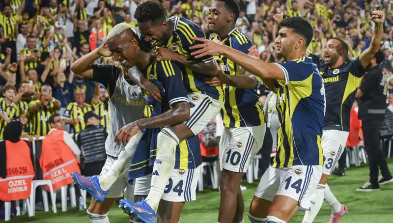 Fenerbahçe Özel Anlaşmalarla Gelen Dev Gelirle Kasa Doldurdu!