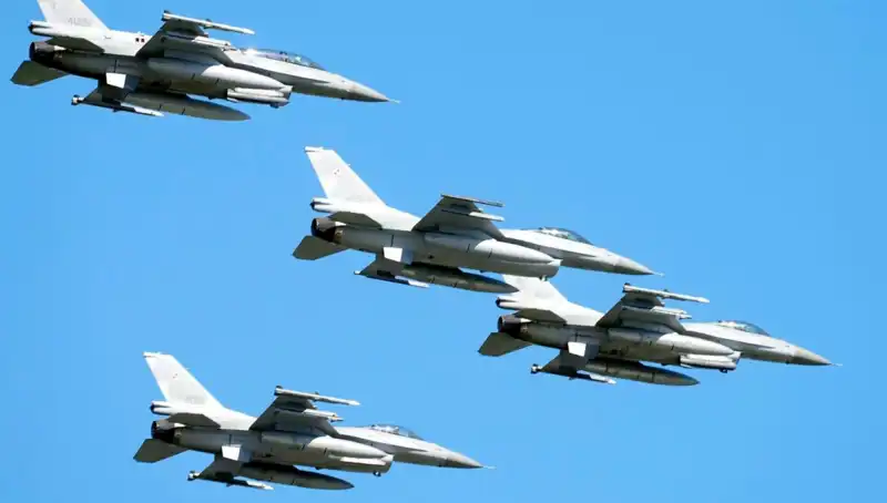 ABD'nin F-16 Planı: Ukraynalı Pilotlar 310 Milyon Dolara Eğitilecek!