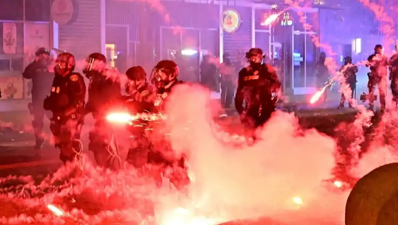 ABD'de Büyüyen İsyan: Los Angeles'taki Protestolar Diğer Şehirlere Sıçradı