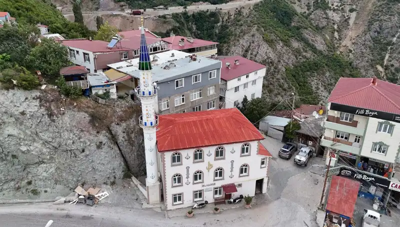 Türkiye Genelinde Çelik Minare Sipariş Patlaması: Nedenleri ve Maliyeti