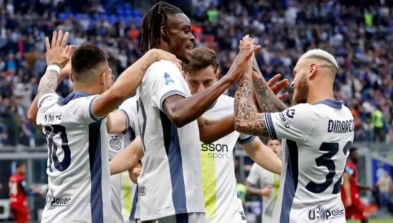 Serie A'da Sürpriz Gelişme: Zirvede Puanlar Eşit, Şampiyon Play-Off'a Gidiyor!