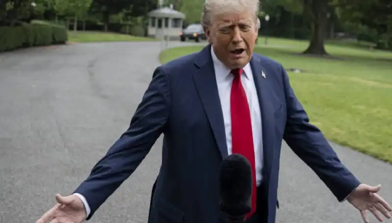 Trump'ın Çarpıcı Açıklaması: "Ülkeler Bazen Yeterince Savaşmalı"