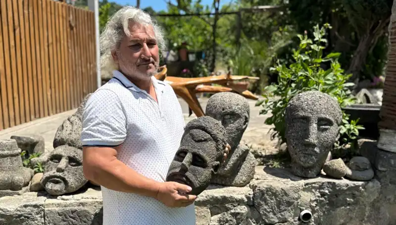 Modern Sanatın Sınırlarını Zorlayan Yetenek: 3 Günde Kendi Eserlerini Yaratan Sanatçı
