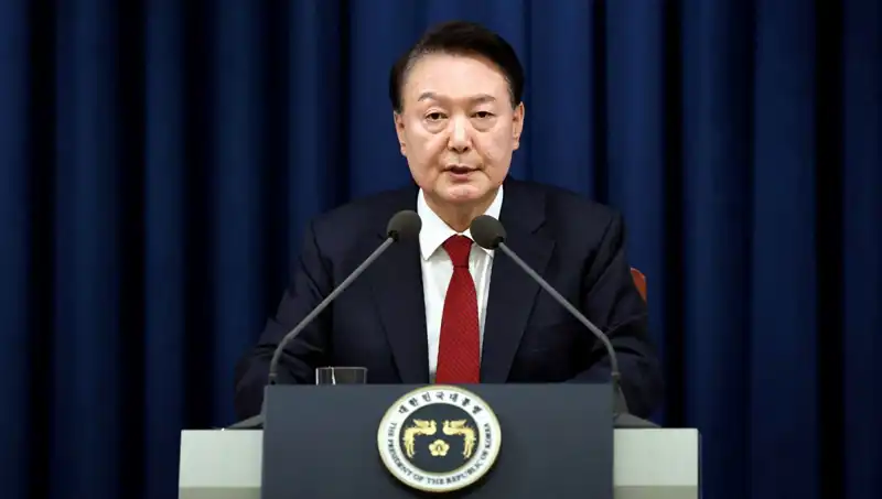 Güney Kore'nin Hırçın Lideri Yoon Suk Yeol Görevden Alındı: Nedenleri ve Sonuçları