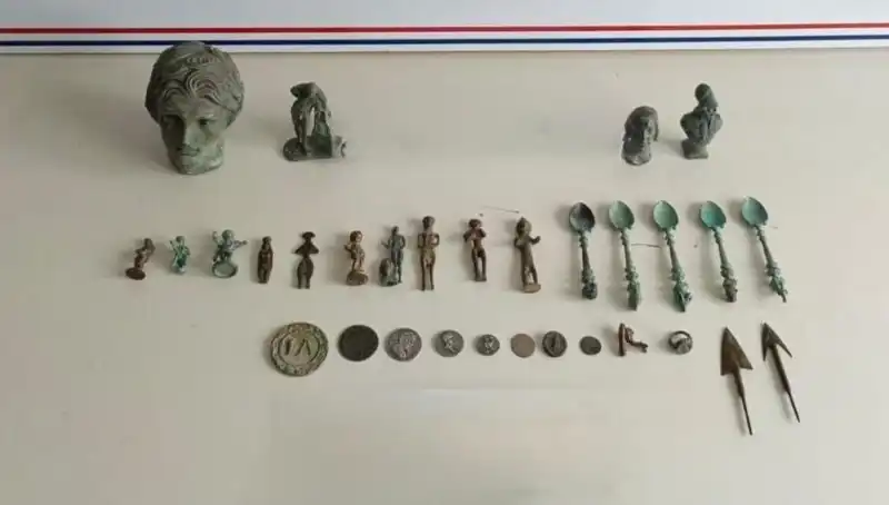 Roma Dönemine Ait Tarihi Eserler: Kaçakçılar Sonunda Yakalandı!