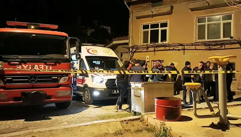 Yaşlı Adamın Gizemli Ölümü: Yangın Yerinde Bulunan Cansız Bedeni