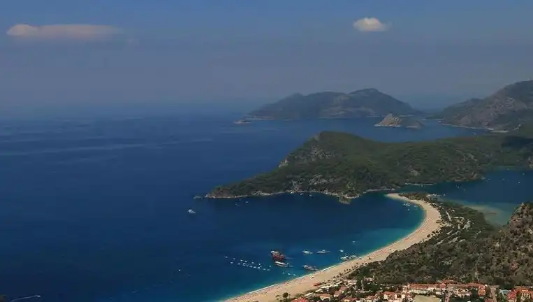 Atina'nın Deniz Planlama Projesine Tepkiler: İddialar ve Açıklamalar Tartışma Yarattı