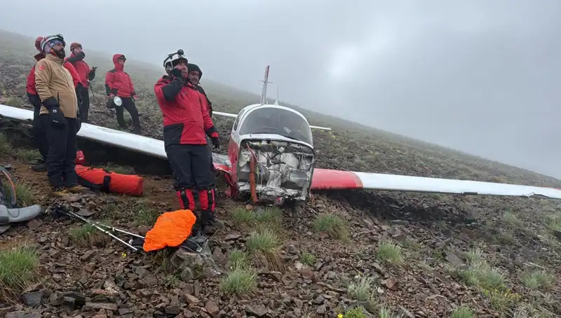 Türk Pilotun Uçak Kazası: Hayatını Kaybeden Pilot ve Kurtarılan Yolcu