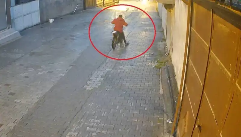 Çaldığı Motosiklet Arızalanınca Hırsızın Vazgeçmediği Olay!