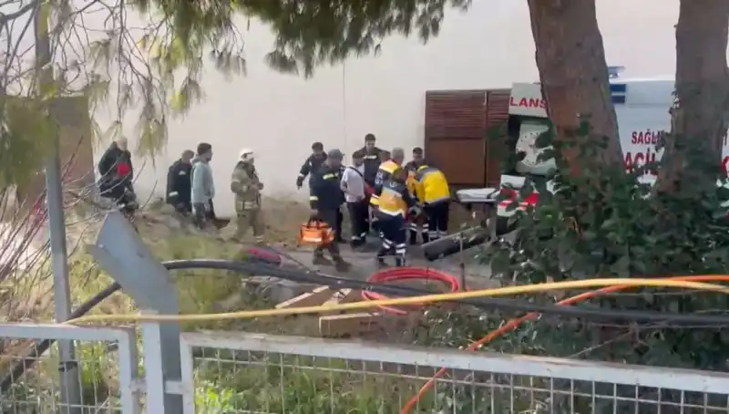 İstanbul'daki Trafo Merkezinde Patlama: Bir İşçi Ağır Yaralandı