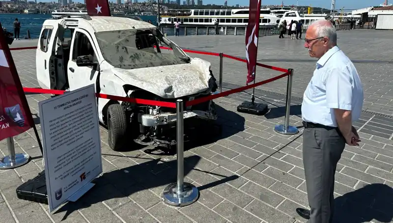 15 Temmuz Darbe Girişimi: Tankların Ezdiği Otomobiller Sunuluyor