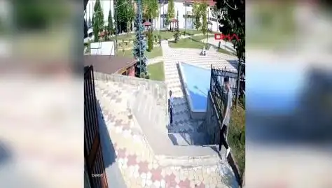 Kastamonu'da Muhtarın Uyarısı Tehlikeye Neden Oldu: Bıçaklı Saldırı!