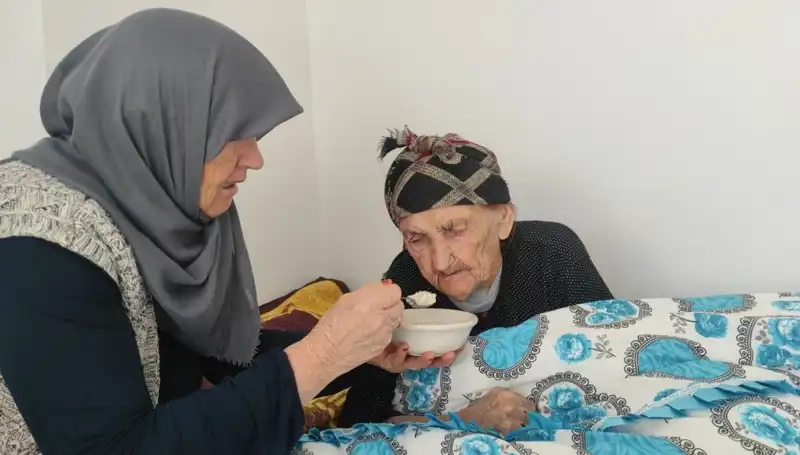 102 Yaşındaki Kezik Nine: Hiç Doktora Gitmeden Uzun Yaşamanın Sırrı Nedir?