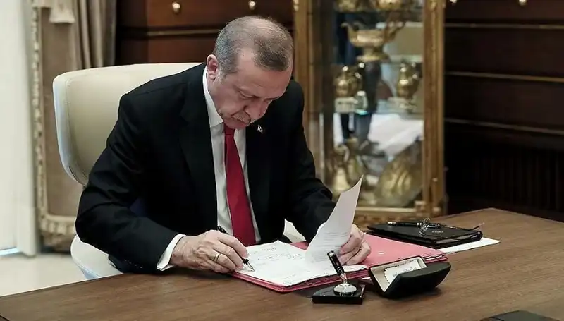 Cumhurbaşkanı, 9 Hükümlüyü Affederek Ülke Genelinde Şaşkınlık Yarattı