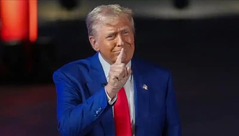 Trump, Wall Street Journal'ın Basın Havuzundan Çıkarılmasının Nedenlerini Açıkladı