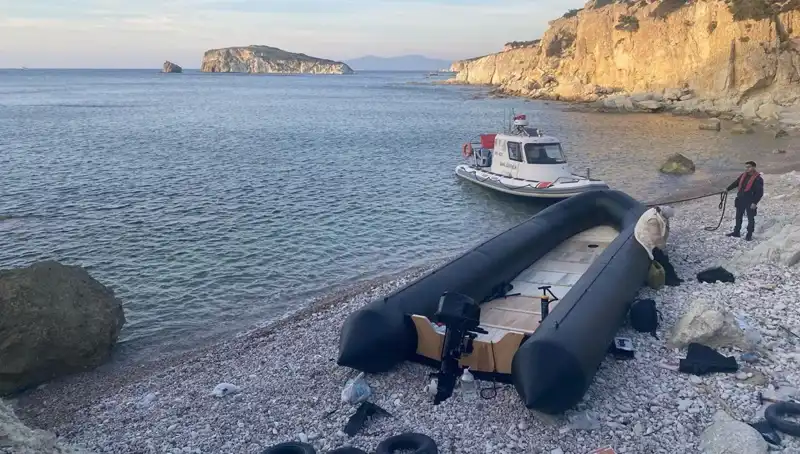 İzmir'de 38 Düzensiz Göçmen Operasyonu: Sınır Güvenliği Artıyor