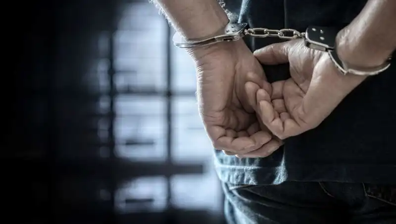 Bıçakla Öldürmeye Müebbet Hapis Cezası: Olayın Ayrıntıları ve Yasal Süreç