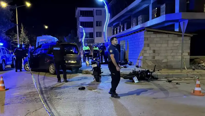 Motosiklet Kazası: İki Kişi Hayatını Kaybetti, Kaza Anı Görüntülendi