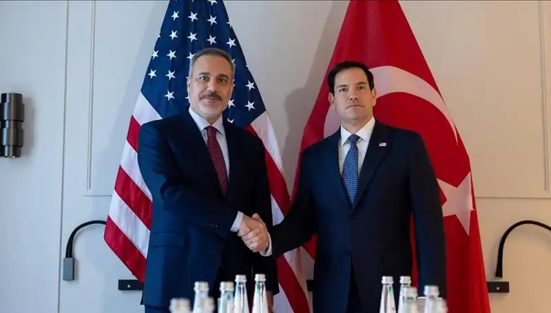 Dışişleri Bakanı Fidan, ABD'li Mevkidaşı Rubio ile Kritik Görüşmede Bir Araya Geldi
