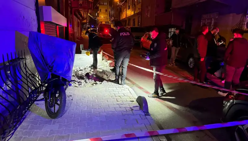 Küçükçekmece'de Plakasız Motosikletle Saldırı: Olayın Detayları ve Son Gelişmeler