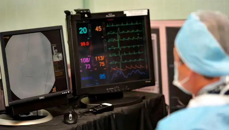 Sahte Doktor Korkutucu Sonuçlarıyla İkna Etti: 7 Hasta Hayatını Kaybetti