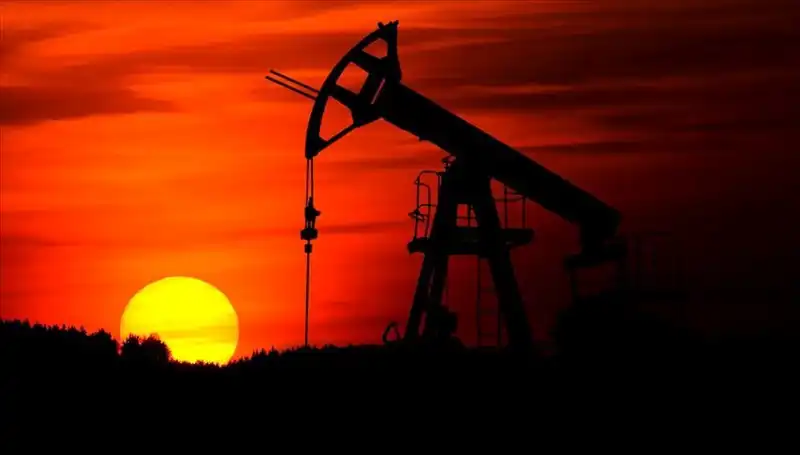 ABD Sondaj Kuleleri: Değişmeyen Sayı, Enerji Piyasasında Ne Anlama Geliyor?