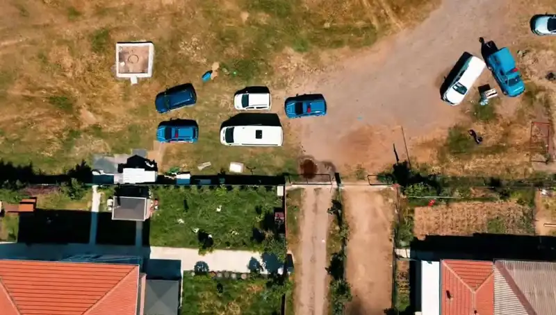 Tekirdağ'da Tefecilere Yapılan Operasyonda Silah ve Senetler Ele Geçirildi
