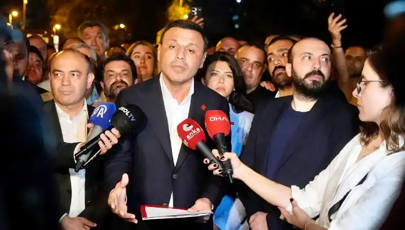 CHP İstanbul İl Başkanı Özgür Çelik'in İfadesi Siyasi Gündeme Damgasını Vurdu