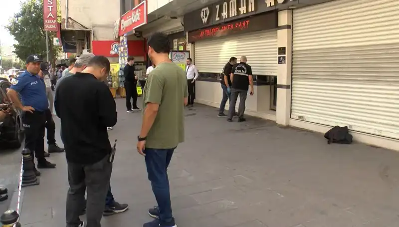 Güpegündüz Cadde Ortasında Kuyumcu Soygunu: Şoke Eden Olay
