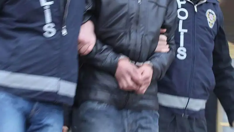 Konya'da Büyük Dolandırıcılık Operasyonu: 13 Kişi Tutuklandı ve Çetenin Yöntemleri Açıklandı