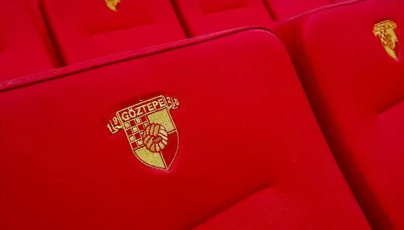 Göztepe, Genç Yıldızı Junior Olaitan ile Anlaşarak Kadrosunu Güçlendirdi