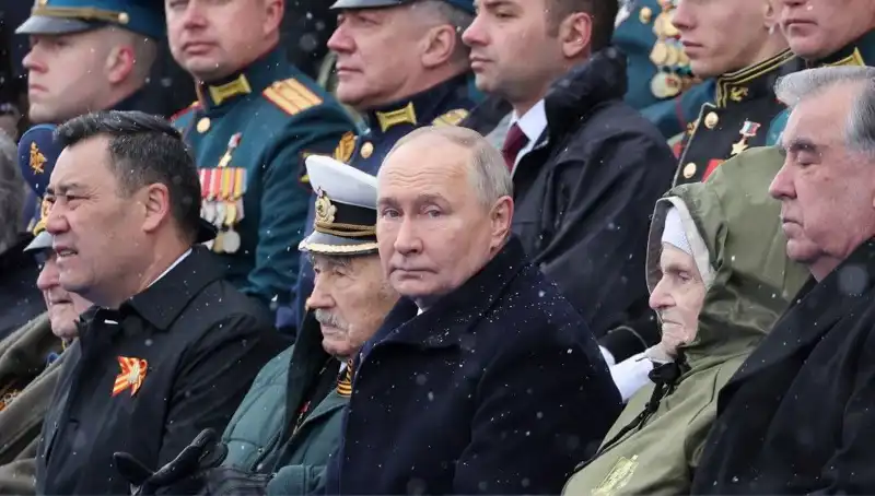 Rus Ordusu Büyüyor: Putin'in Stratejik İhtiyaçlarla İlgili Son Açıklamaları